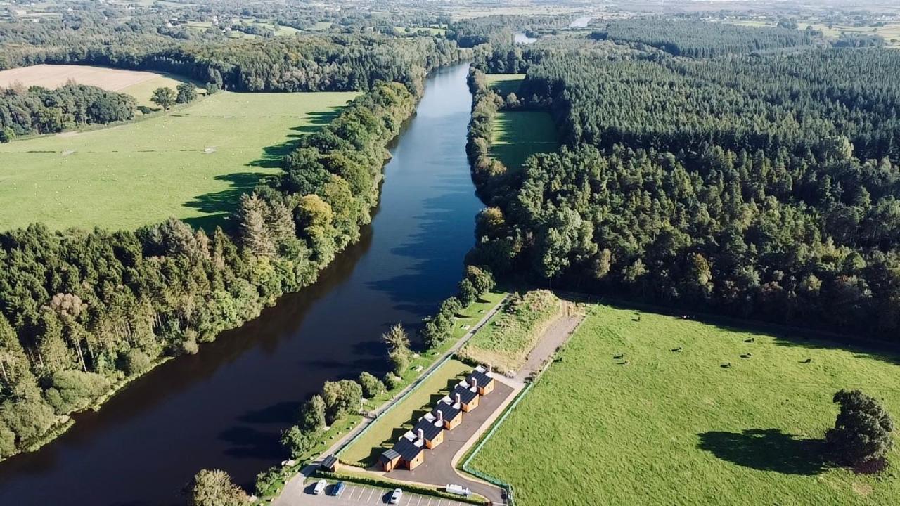 River Bann Retreat Chalet *