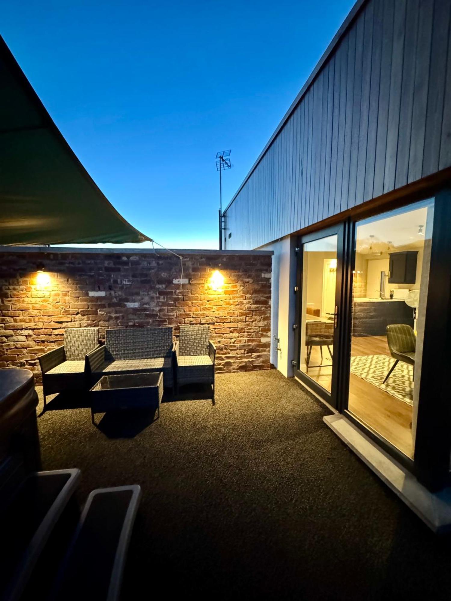 River Bann Retreat Chalet *